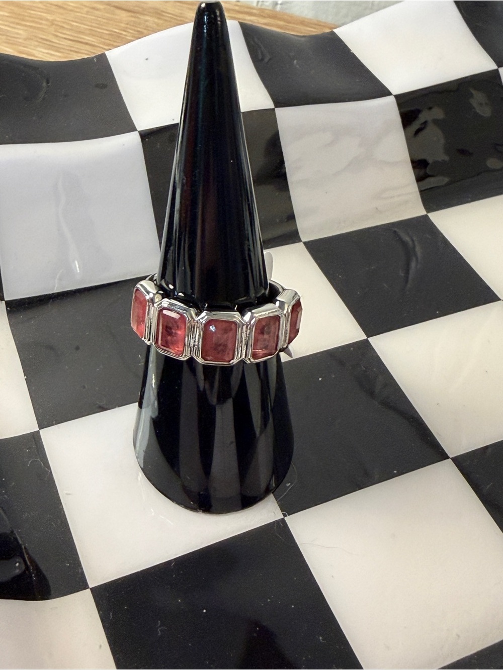Bomb party ring size 7 rose quartz